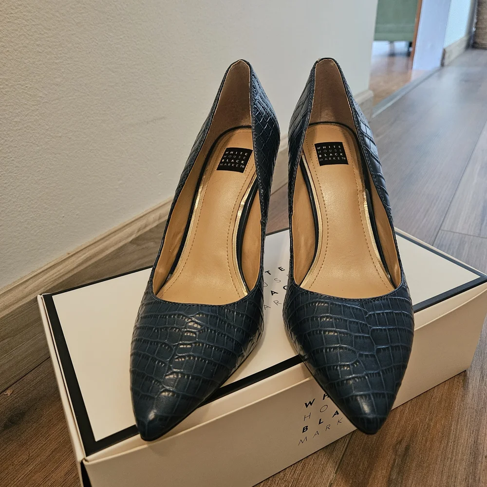 White House Black Market Blue Croc-Embossed Heels - Picture 2 of 11
